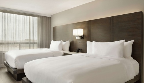 Suite, 2 grands lits, en angle