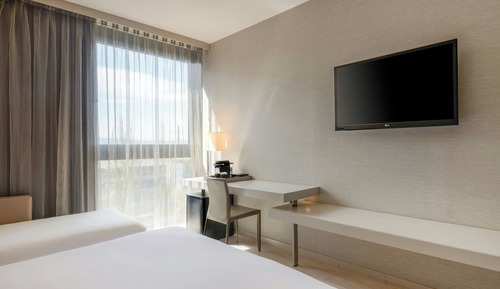 Chambre Standard, 1 très grand lit et 1 canapé-lit, non-fumeurs