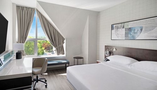 Chambre, 1 très grand lit