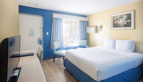 Upgraded, Chambre, 1 très grand lit, non-fumeurs
