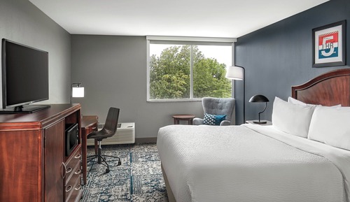 Chambre, 1 très grand lit (Mobility/Hearing Accessible, Tub)