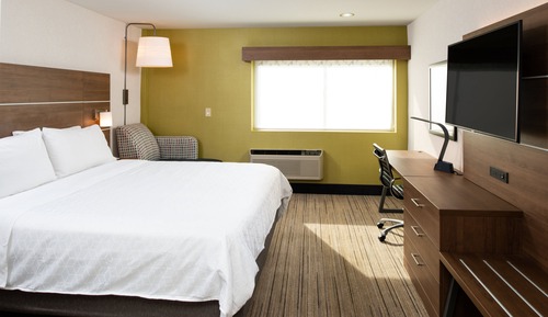 Chambre Standard, 1 très grand lit, accessible aux personnes à mobilité réduite (Roll-In Shower)