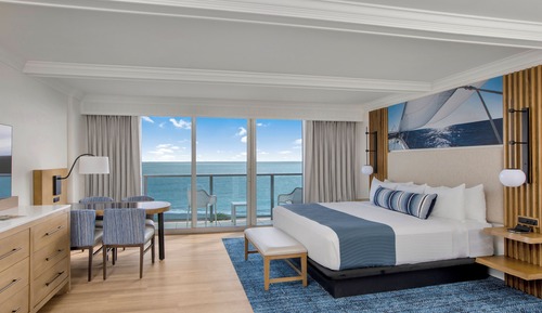 Chambre Deluxe, 1 très grand lit, en front de mer