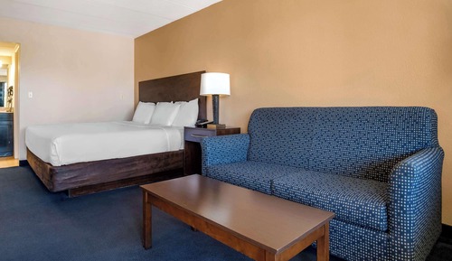 Chambre, 1 très grand lit et 1 canapé-lit, fumeurs