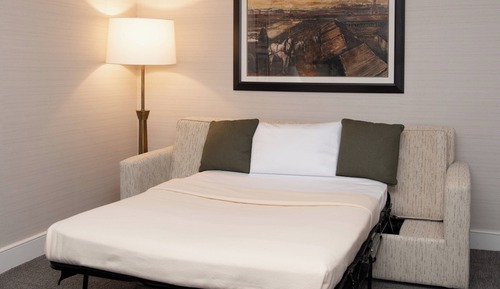Chambre, 1 très grand lit et 1 canapé-lit