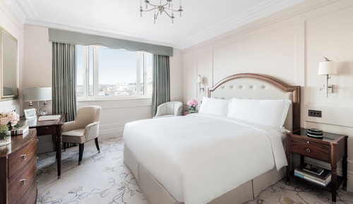 Chambre Supérieure (1 Queen Bed)
