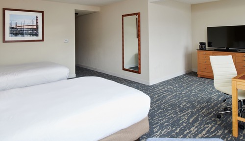 Chambre, 2 lits doubles, vue marina