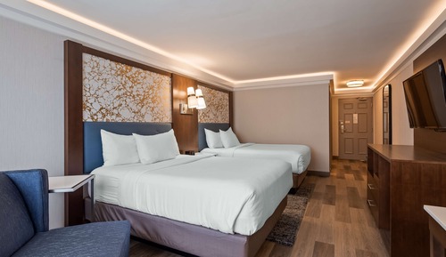 Chambre Standard, 2 grands lits, non-fumeurs, réfrigérateur et four à micro-ondes