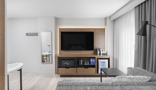 Chambre, 1 grand lit, accessible aux personnes à mobilité réduite (Shower)