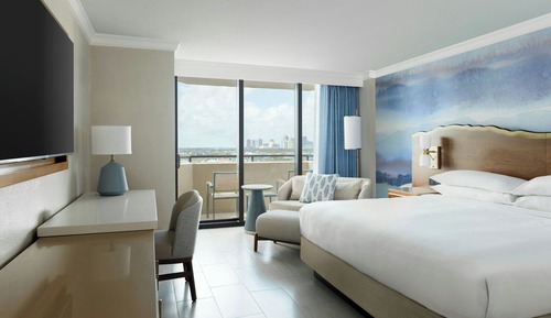 Chambre Deluxe, 1 très grand lit, non-fumeurs, balcon (Oceanfront)