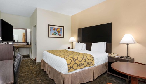 Chambre, 1 très grand lit, accessible aux personnes à mobilité réduite (Mobility/Hearing, Grab bars)