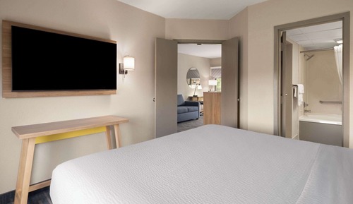 Suite, 1 très grand lit