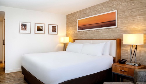 Chambre, 1 très grand lit