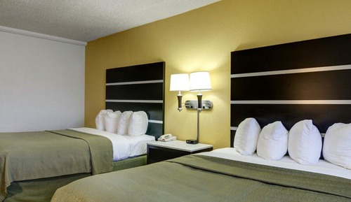 Chambre Standard, 2 grands lits, fumeurs