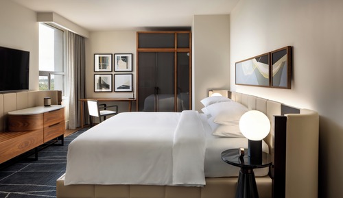 Chambre, 1 très grand lit