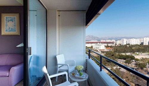 Chambre Deluxe, 1 très grand lit, vue ville