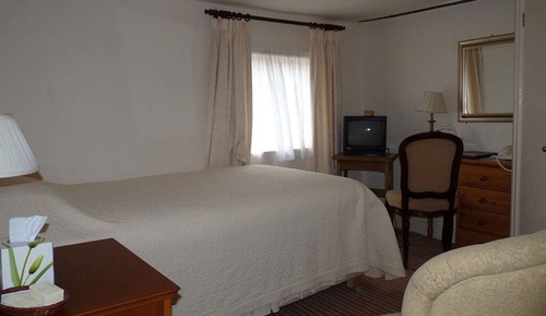 Chambre Simple, salle de bains attenante