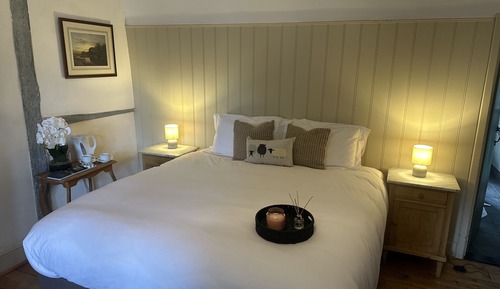 Chambre Double (Room 5  Main House)