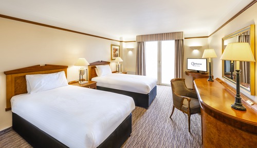 Chambre Standard (Family with King Bed + Single Bed)