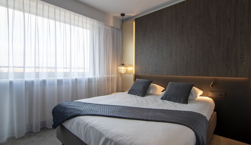 Chambre Confort, 1 grand lit, balcon