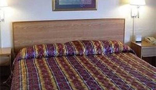 Chambre, 1 très grand lit, non-fumeurs
