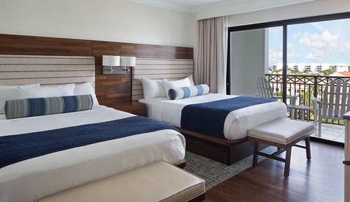 Suite, vue piscine (2 Queen Beds with Sofa Bed)