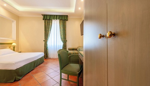 Chambre Classique, 1 très grand lit