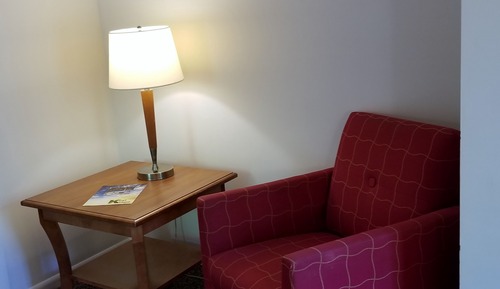 Suite Confort, 1 très grand lit et 1 canapé-lit