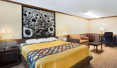 Chambre, 1 très grand lit, non-fumeurs