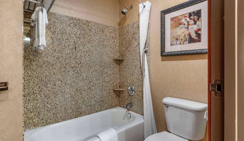 Chambre Standard, 2 grands lits, non-fumeurs (Larger Room Wet Bar)