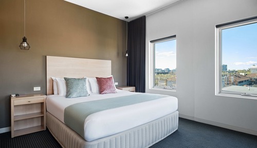 Chambre Supérieure, 1 très grand lit