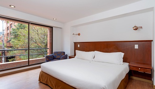 Chambre Majestueuse, baignoire