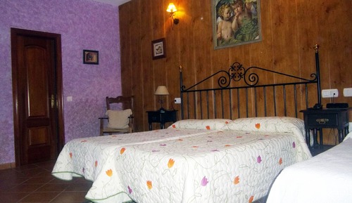 Chambre Familiale (2 adults + 2 children)