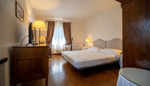 Chambre Familiale (Old Village)