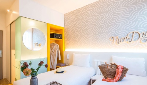 Chambre Standard, 2 lits une place