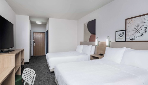 Chambre, 2 grands lits, accessible aux personnes à mobilité réduite