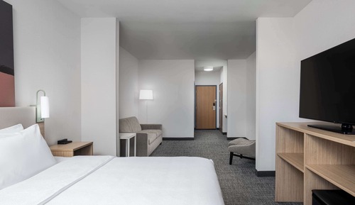 Chambre, 1 très grand lit et 1 canapé-lit