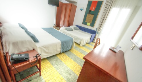 Chambre Familiale