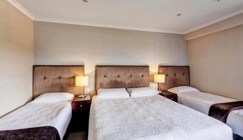 Chambre Triple, plusieurs lits