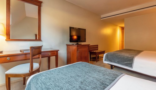 Chambre Triple Standard (2 adults + 1 child)