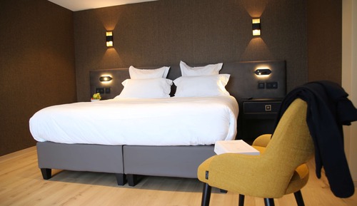 Chambre Deluxe, 1 très grand lit, non-fumeurs, vue golf (Twin bed on request)