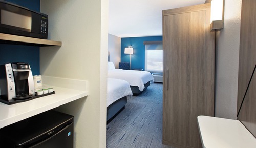 Chambre Standard, 2 grands lits, accessible aux personnes à mobilité réduite (Roll-In Shower)