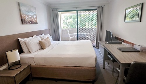 Studio Standard, balcon