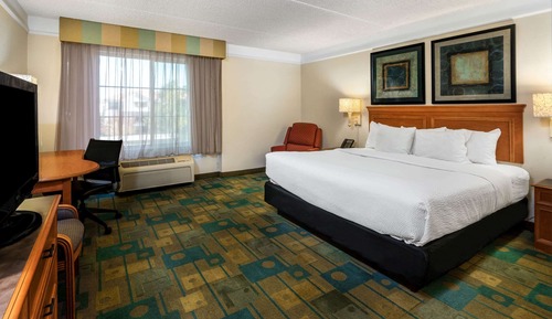 Chambre, 1 très grand lit, douche accessible en fauteuil roulant, non-fumeurs (Mobility Accessible)