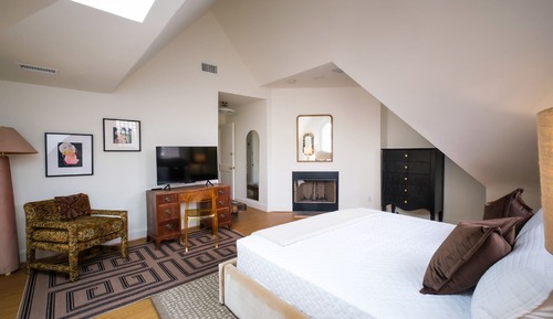 Chambre, 1 très grand lit, salle de bains privée (Il Duomo)