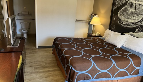 Chambre, 1 grand lit, accessible aux personnes à mobilité réduite, non-fumeurs (Mobility)