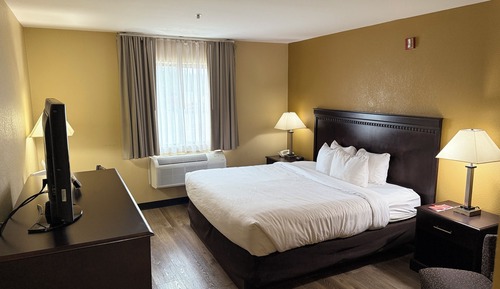 Chambre, 1 très grand lit, accessible aux personnes à mobilité réduite, non-fumeurs
