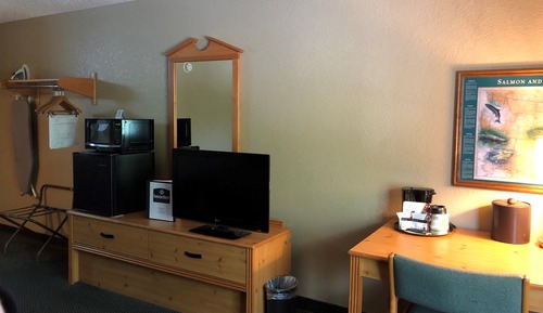 Chambre, 1 très grand lit, non-fumeurs