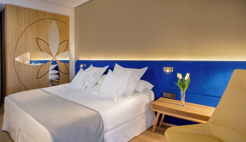 Chambre Triple Deluxe (1 Adult + 2 Children)