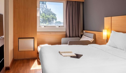 Chambre Standard, 1 lit double et 1 canapé-lit